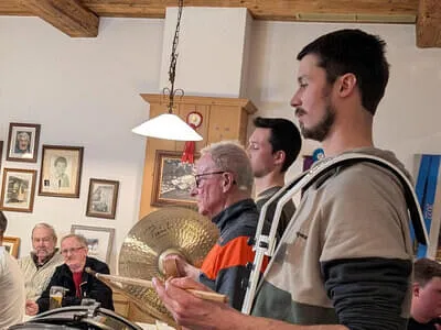 Eisstockschießen Musi & Feuerwehr Bild 2